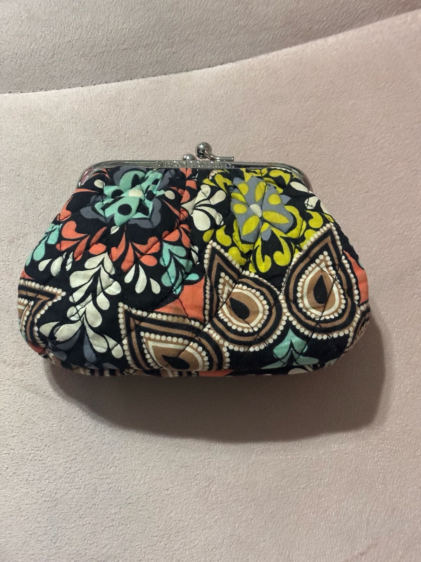 Vera Bradley Kisslock Coin Purse Sierra Quilted Floral Pattern 1