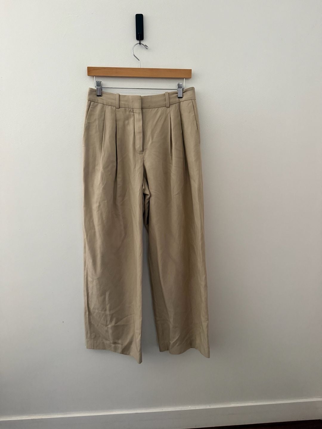 ARITZIA - Babaton Pleated Wide-Leg Pants Size 4 Camel 2