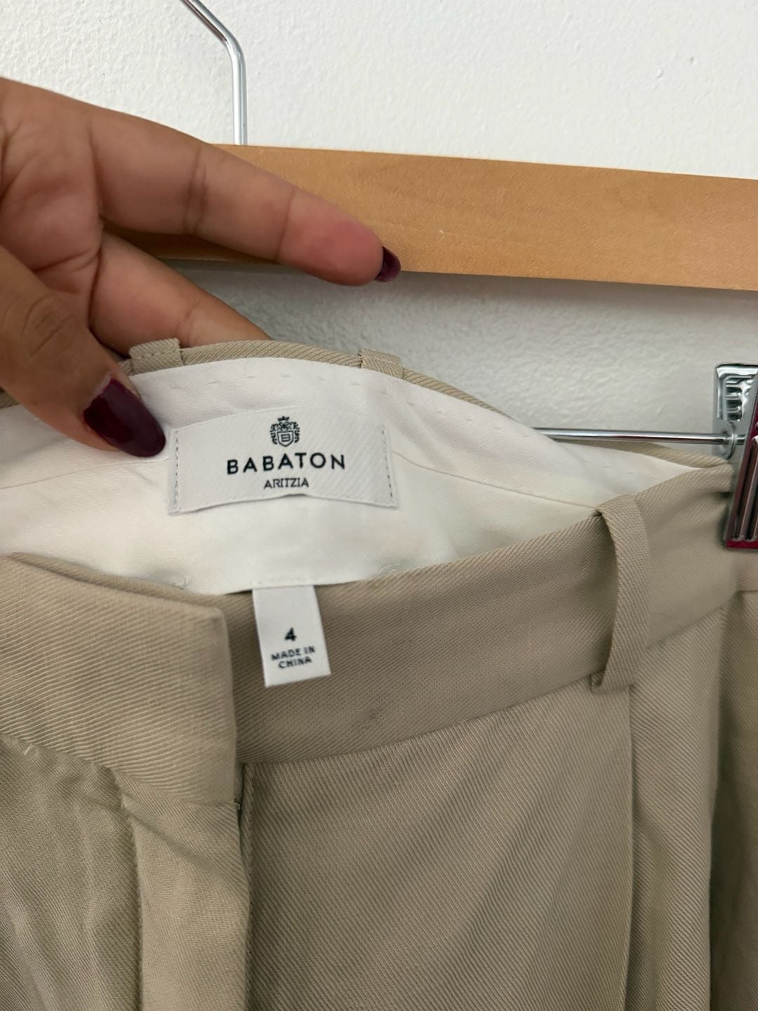 ARITZIA - Babaton Pleated Wide-Leg Pants Size 4 Camel 3