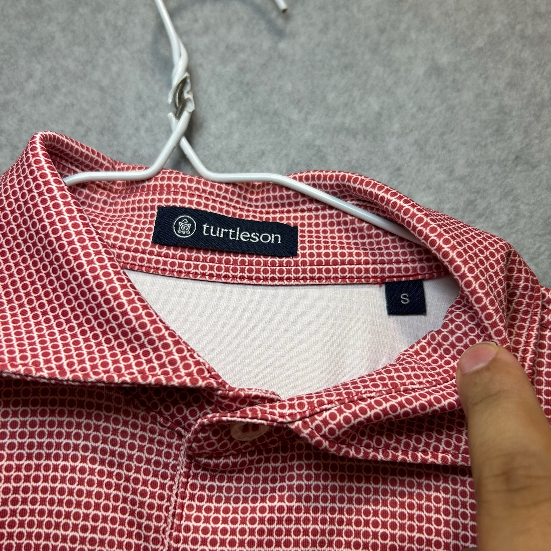 Turtleson Men’s Geometric Print Battle at the Cliffs Golf Polo Size S 3