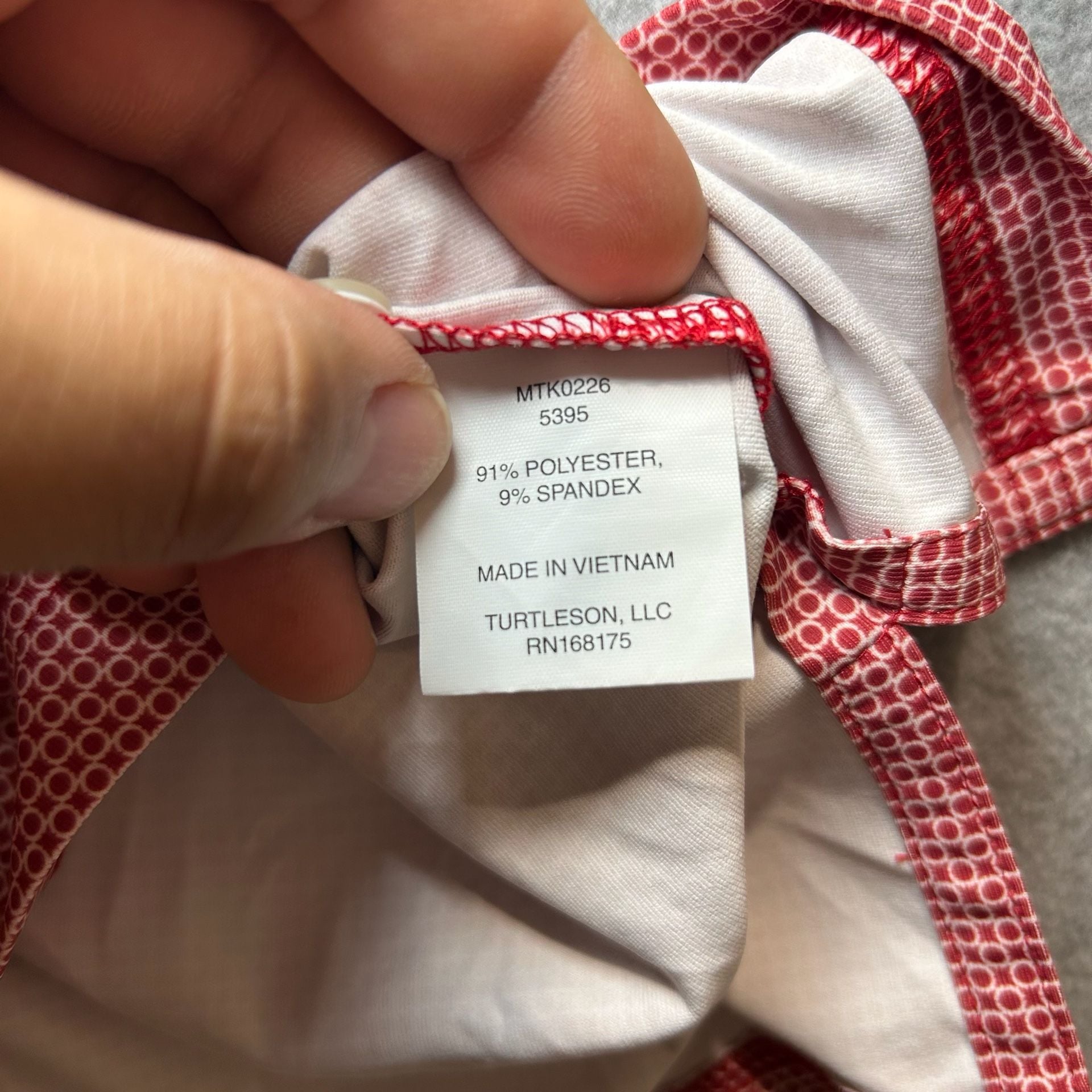 Turtleson Men’s Geometric Print Battle at the Cliffs Golf Polo Size S 6
