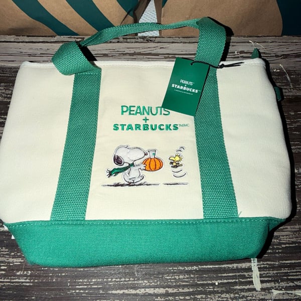 Starbucks x Peanuts Limited Edition The Great Pumpkin Bag 