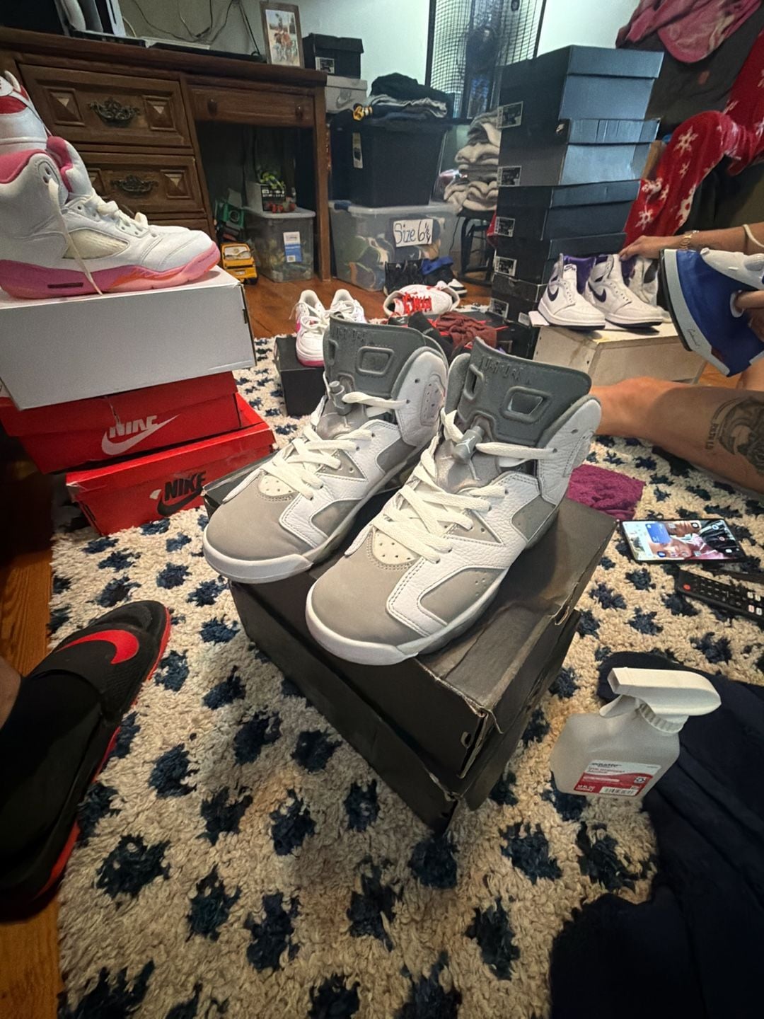 Jordan Air Jordan 6 Retro Cool Grey White Leather Sneakers Size 6.5 y or 8 w 2