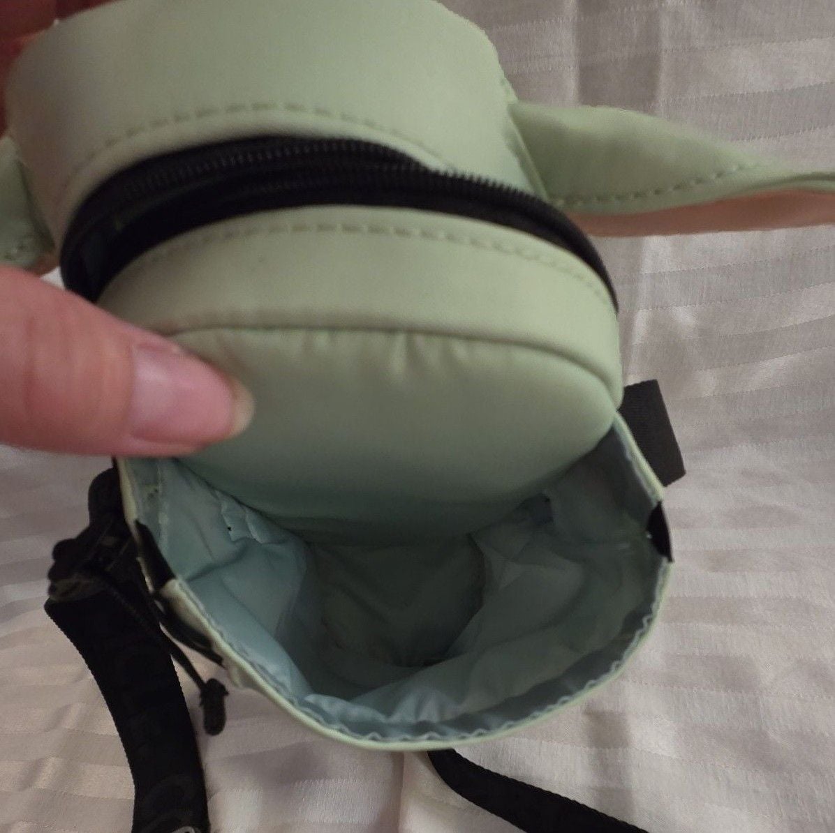 Corkcicle Star Wars Grogu Crossbody Water Bottle Sling Bag 7