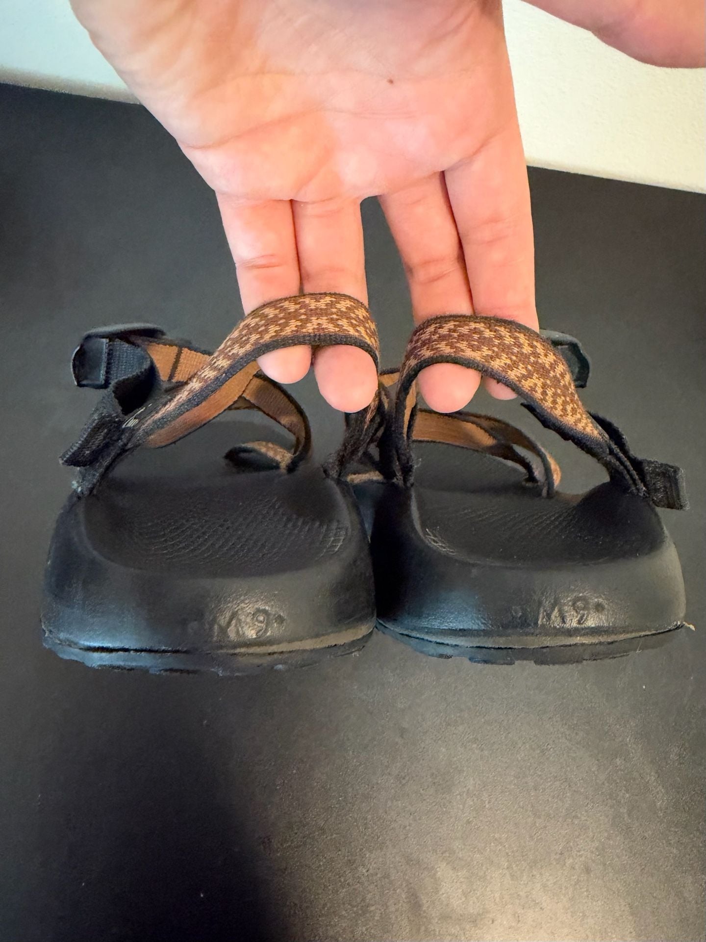 Chaco Z/Cloud 2 Sandals Size 9 Brown Black Aztec Geometric 3
