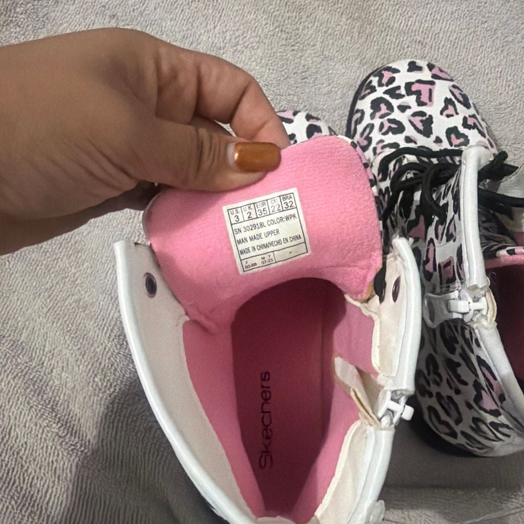 Skechers Gravlen Ankle Boots Size 3 White Pink Leopard Heart Print 4