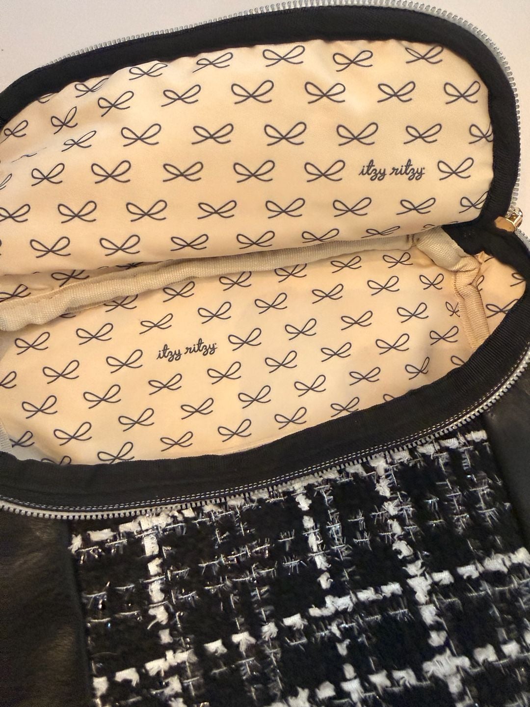 Itzy Ritzy Kelly Chill Like A Boss Bottle Bag Black White Tweed 7