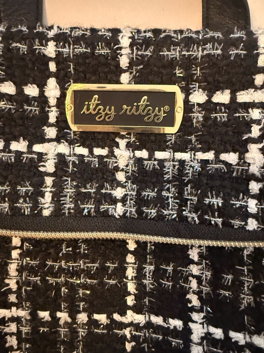 Itzy Ritzy Kelly Chill Like A Boss Bottle Bag Black White Tweed 8