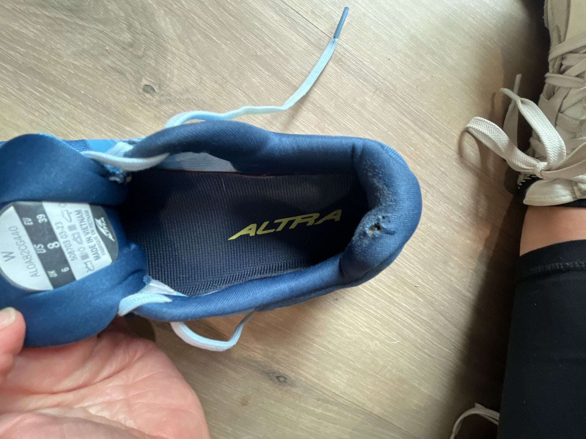 Altra Paradigm 7 Size 8 Blue Running Shoes 8