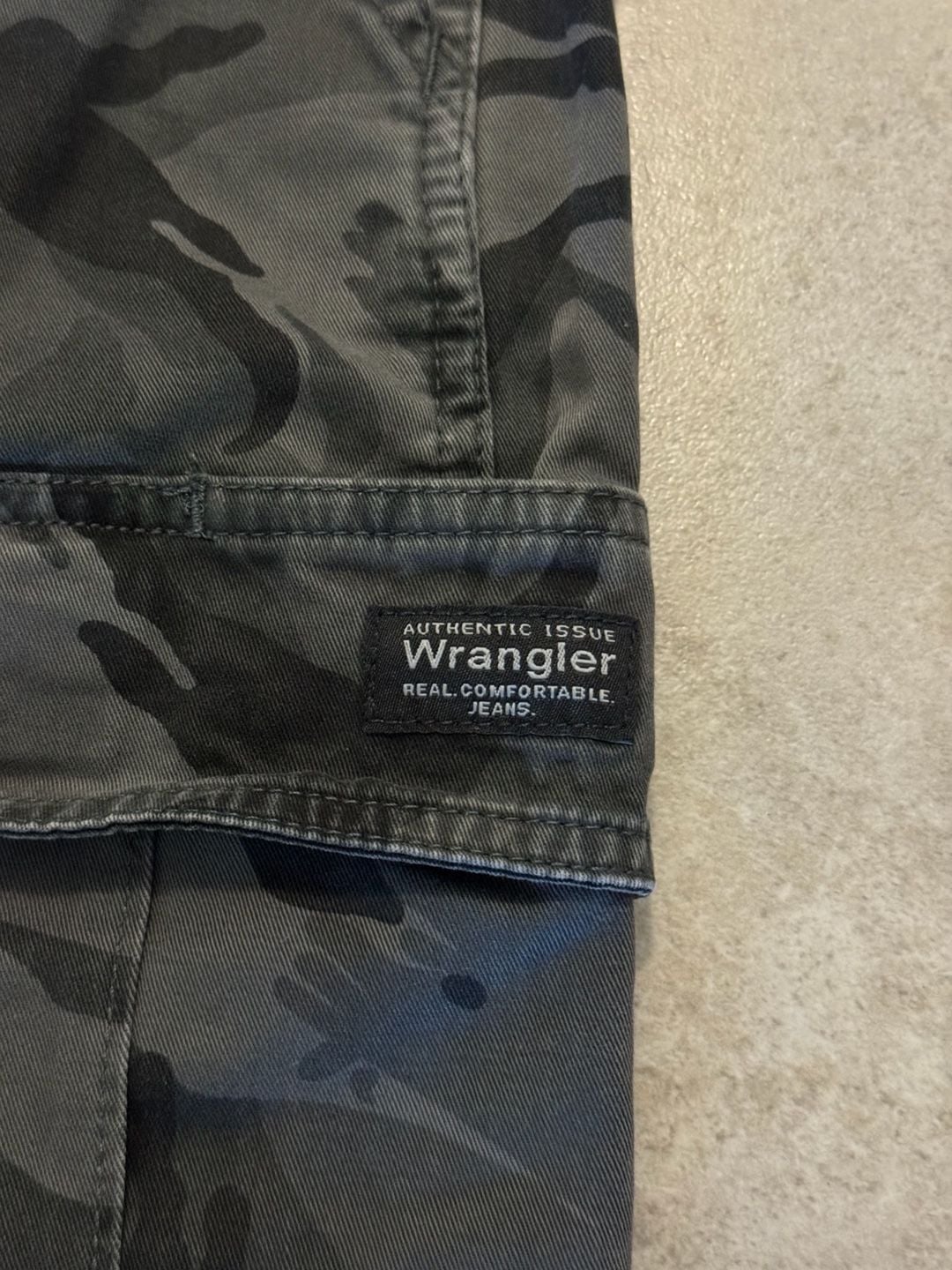 Wrangler Cargo Shorts Gray Camouflage 3