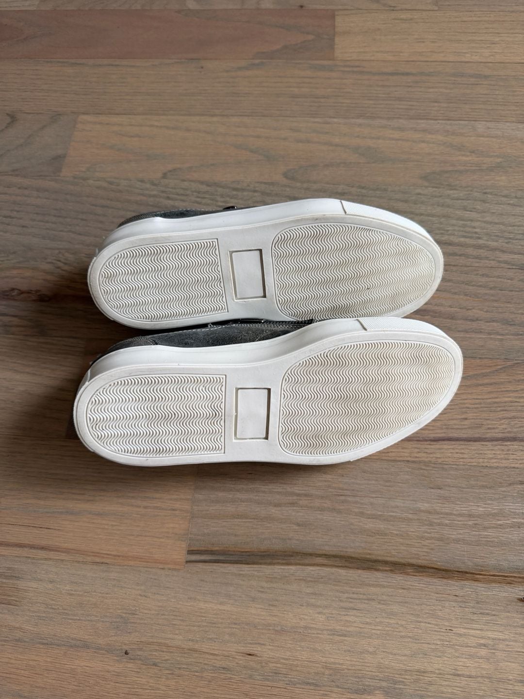 Corral Wings and Cross Gray Leather Sneaker E1552 8
