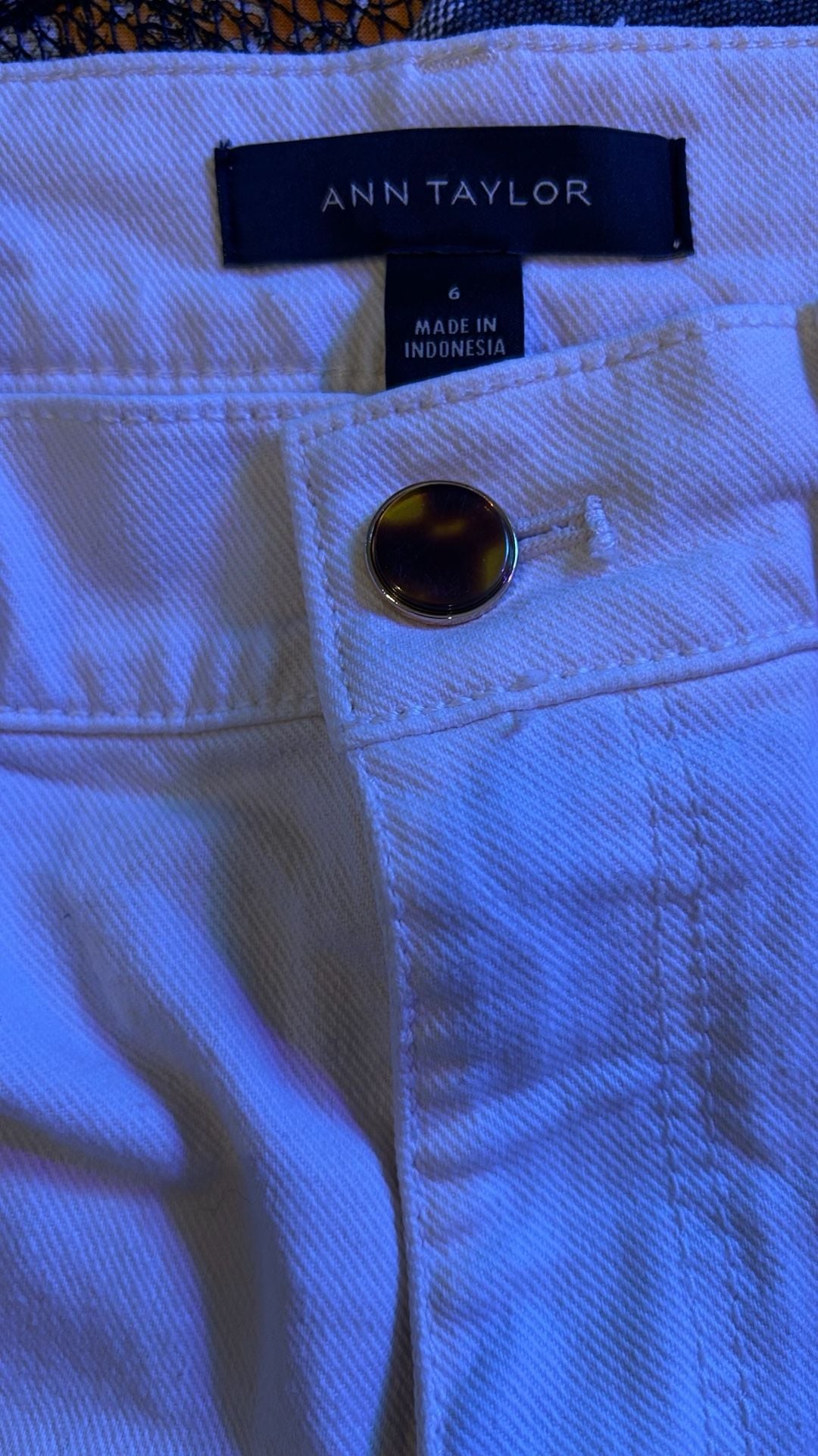 Ann Taylor White Wide Leg Pants Size 6 Sailor Button Detail 3