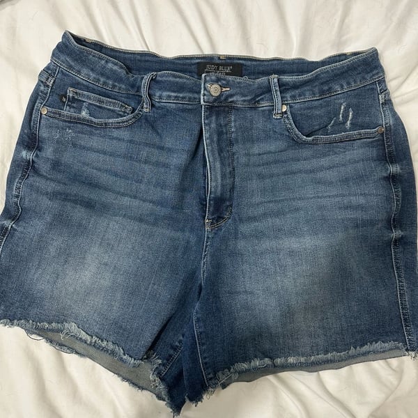 Judy Blue Denim Shorts Size 3XL Blue High Rise Raw Hem Distressed