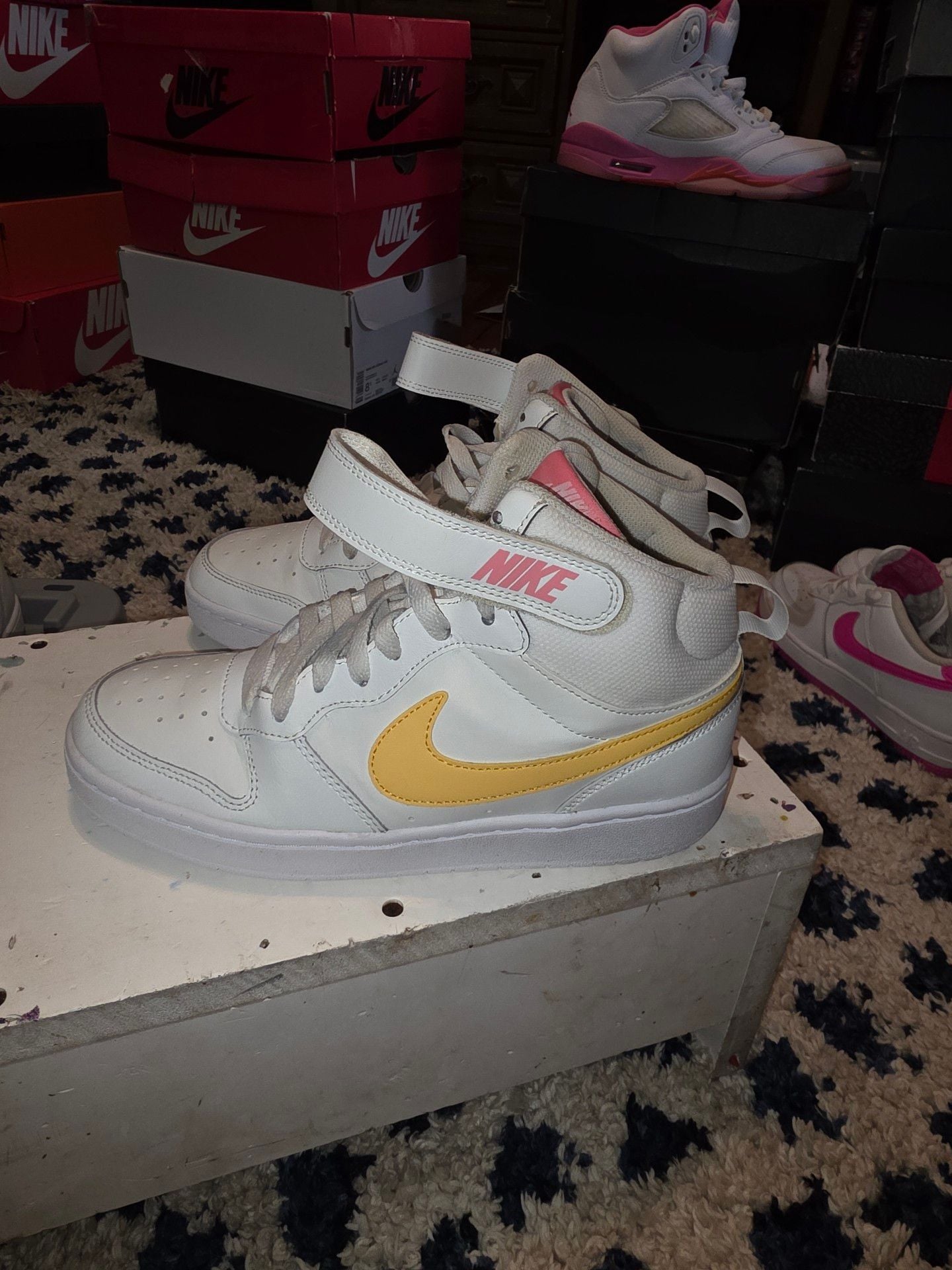 Nike Court Borough Mid 2 Size 6.5Y White Topaz Gold Pink Sneakers 4
