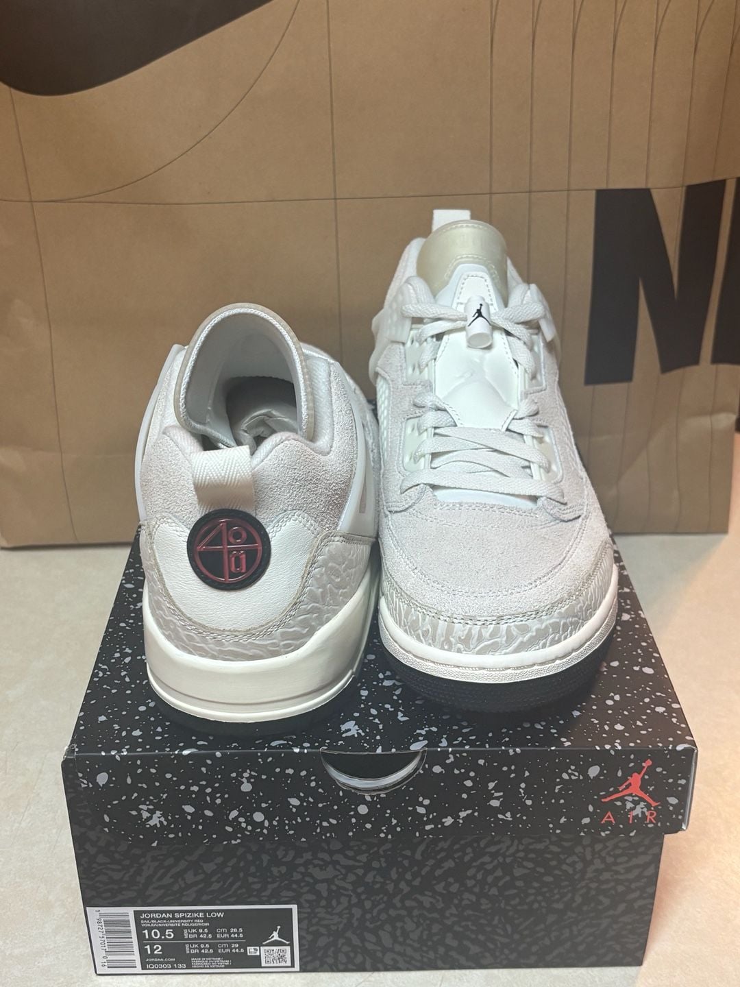 Jordan Spizike Low Size 10.5 Sail, Black & University Red. 3