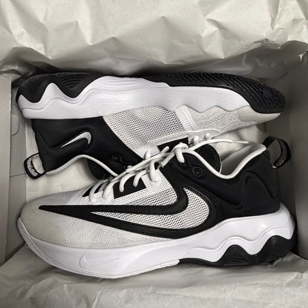 Nike Giannis Immortality 3 Bedtime Snack Basketball Shoes White Black