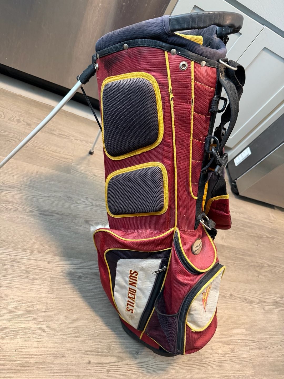 Team Effort Arizona State Sun Devils Stand Golf Bag Maroon Gold 4