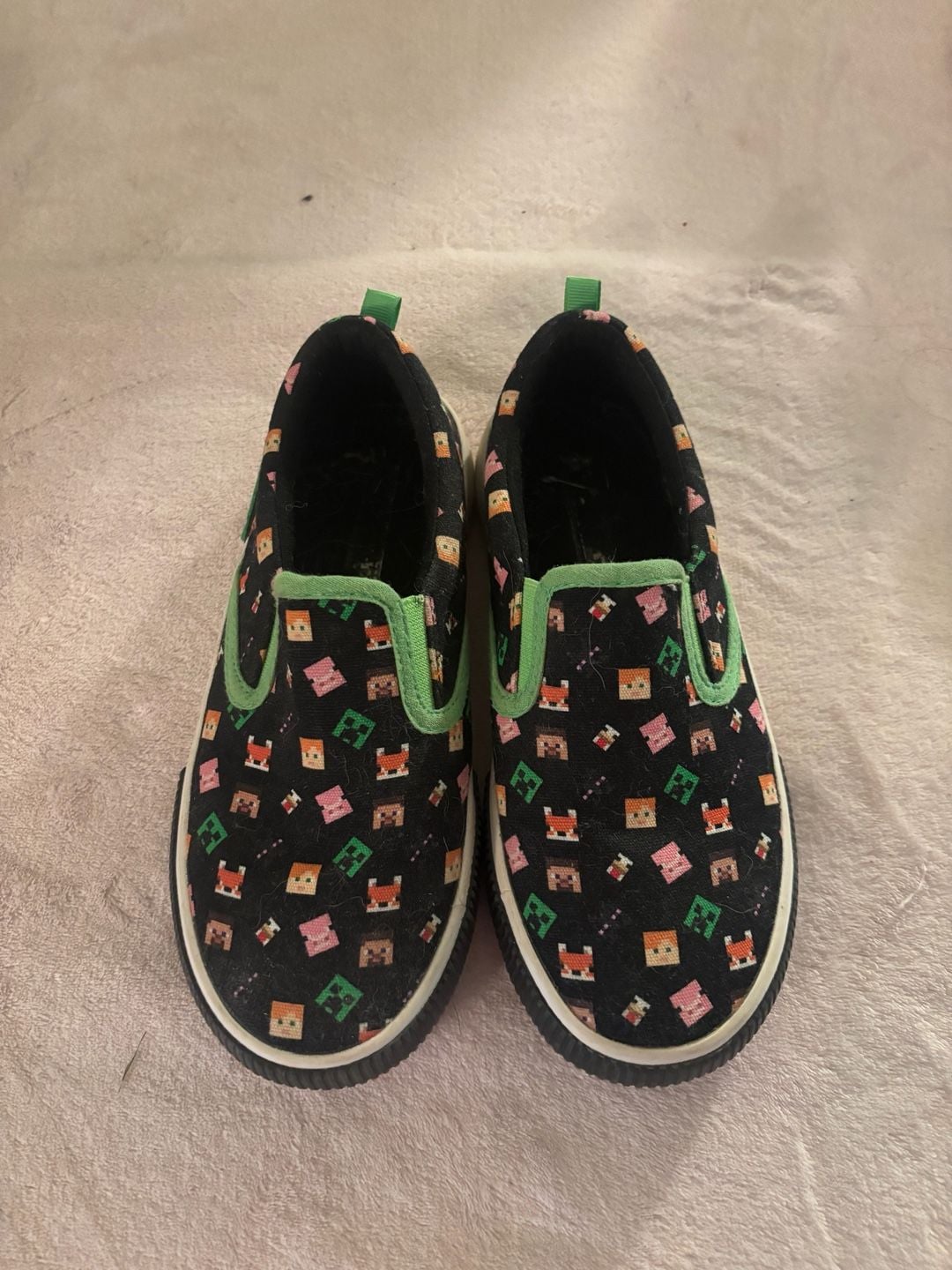 Minecraft Slip-On Sneakers Size 13 Black 2