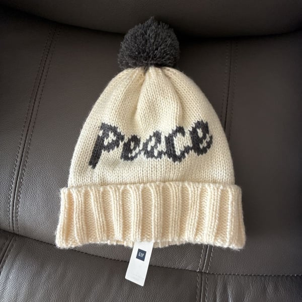Gap Peace Pom Beanie Ivory Black Knit Winter Hat