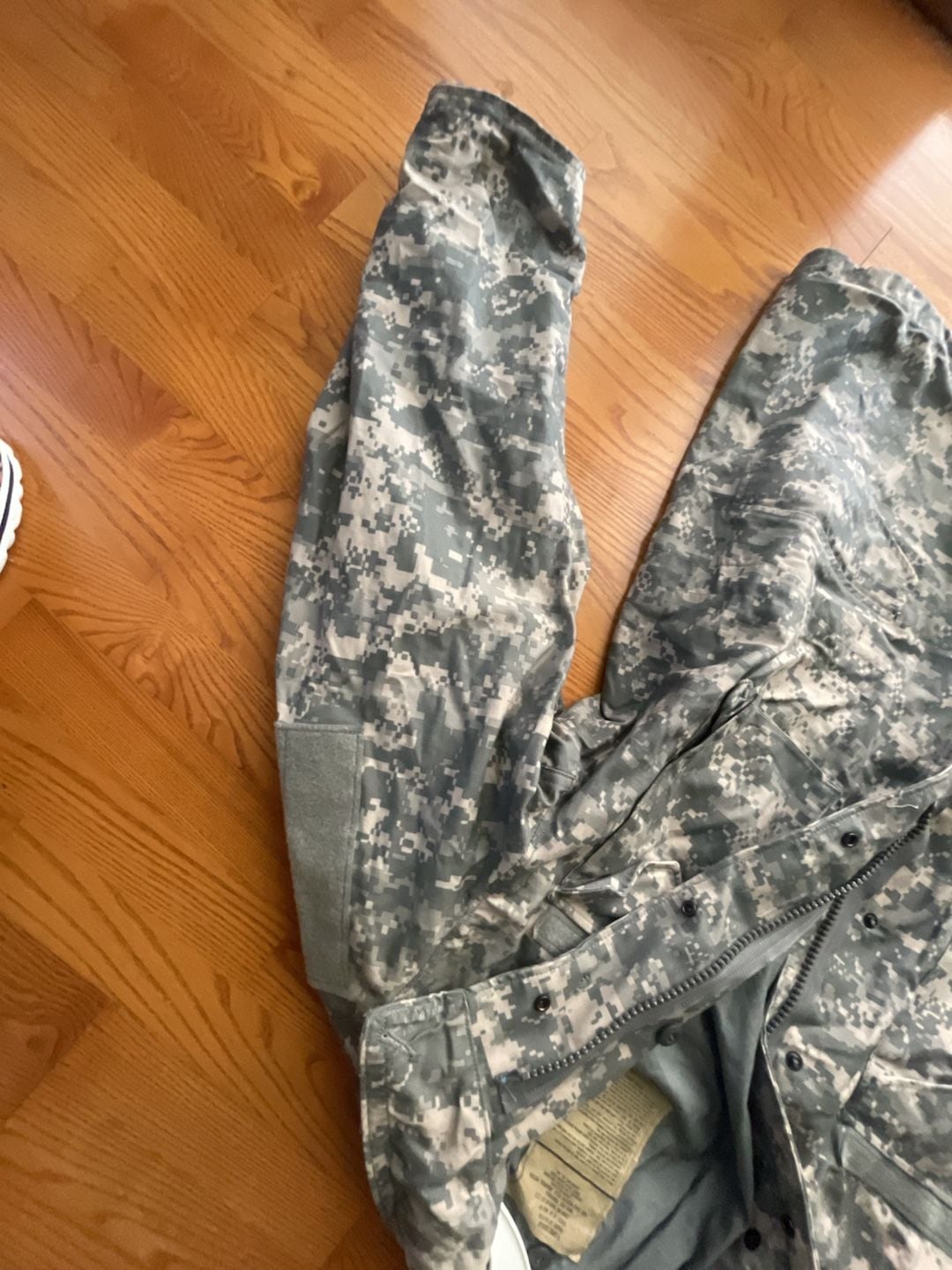 Golden Mfg. Co. Cold Weather Field Jacket X-Large Regular ACU UCP Camo 4