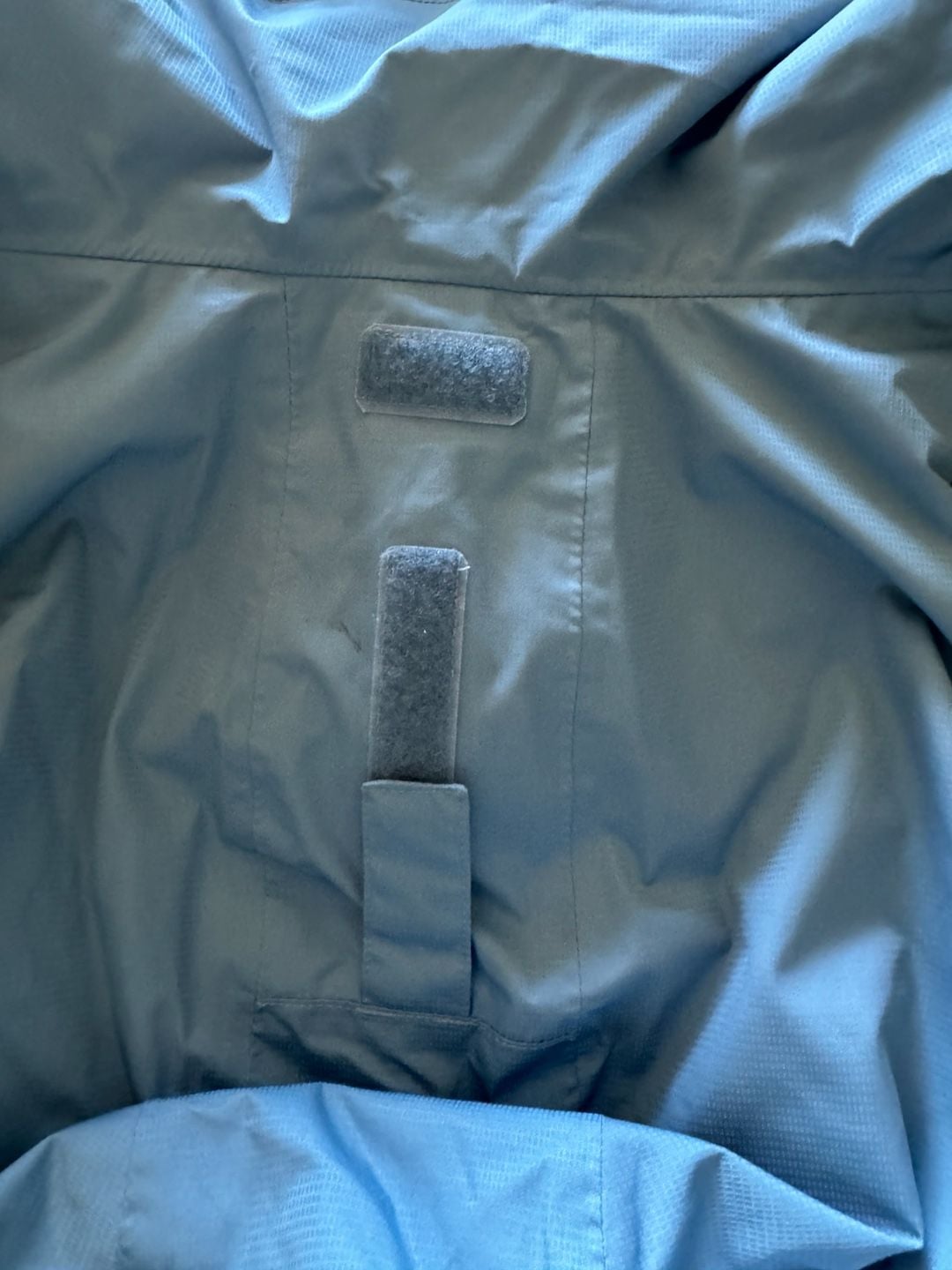 Womens ADIDAS Gray Lined Wandertag Rain Jacket Sz M 9