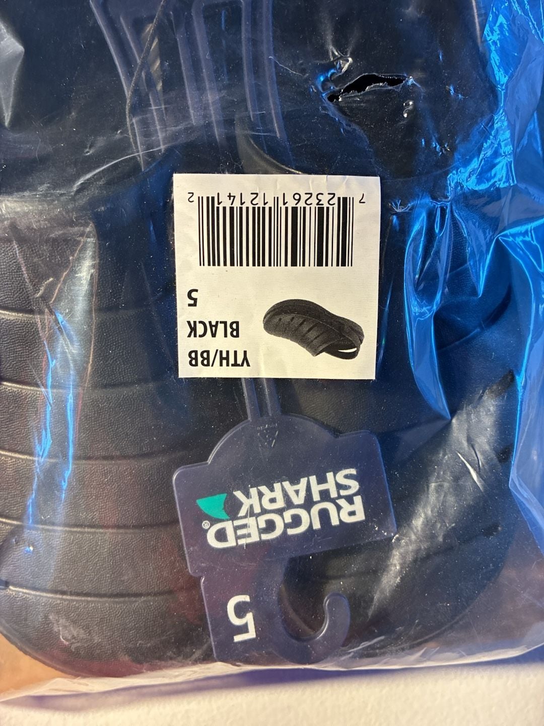 Rugged Shark Clogs Size 5 Black Youth 2