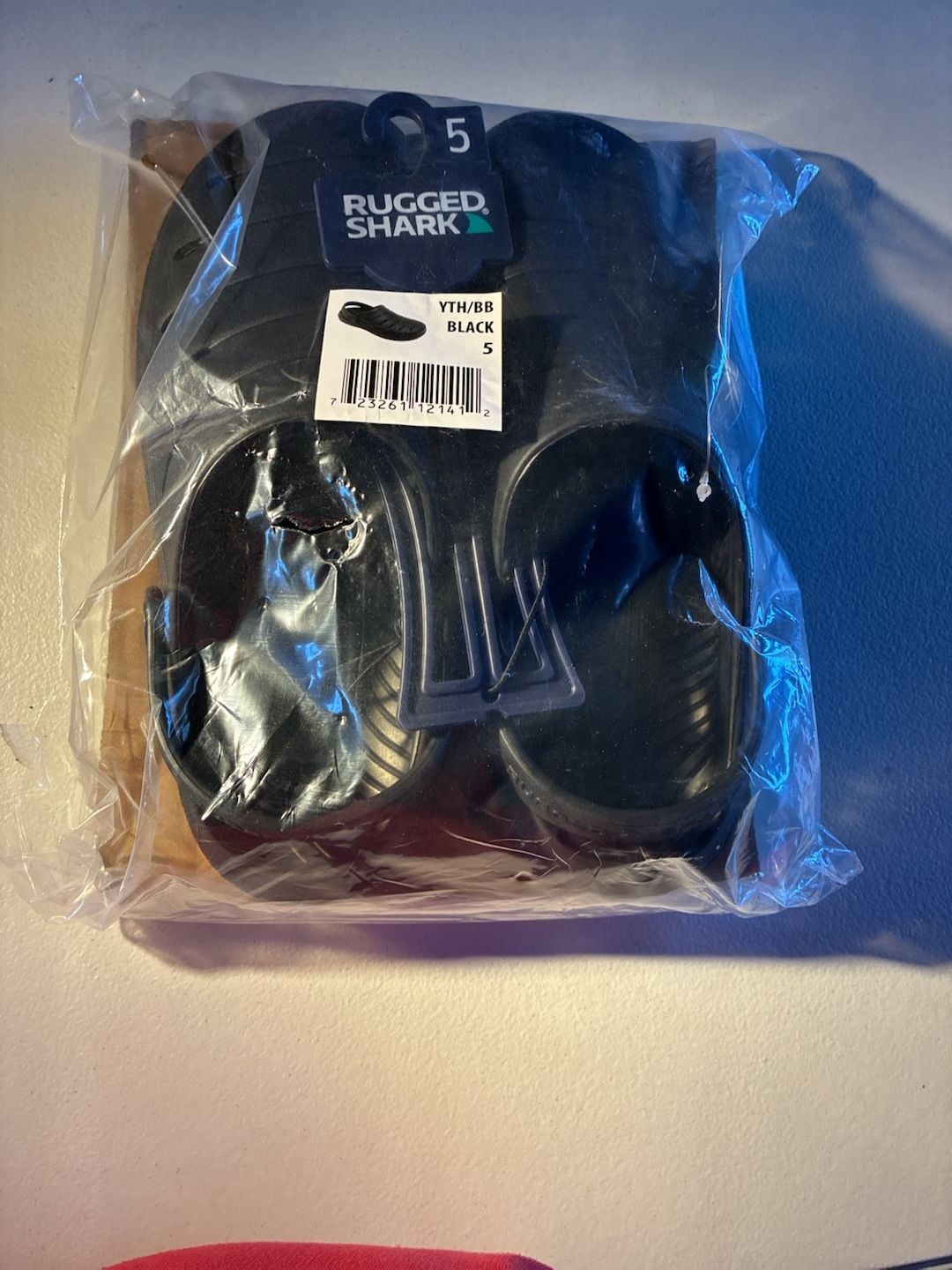 Rugged Shark Clogs Size 5 Black Youth 3