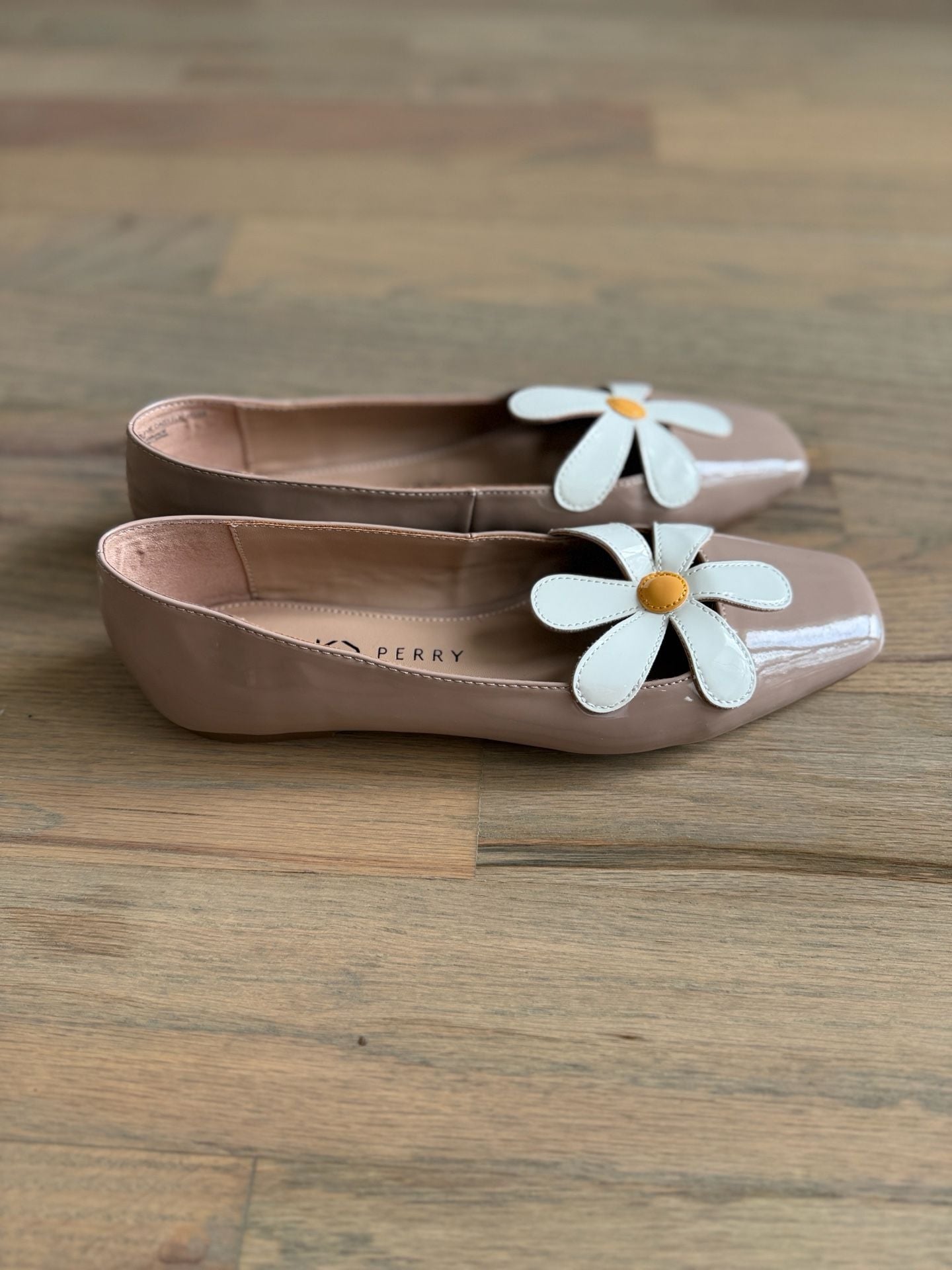 Katy Perry Evie Daisy Flats Patent Leather Pink White 5
