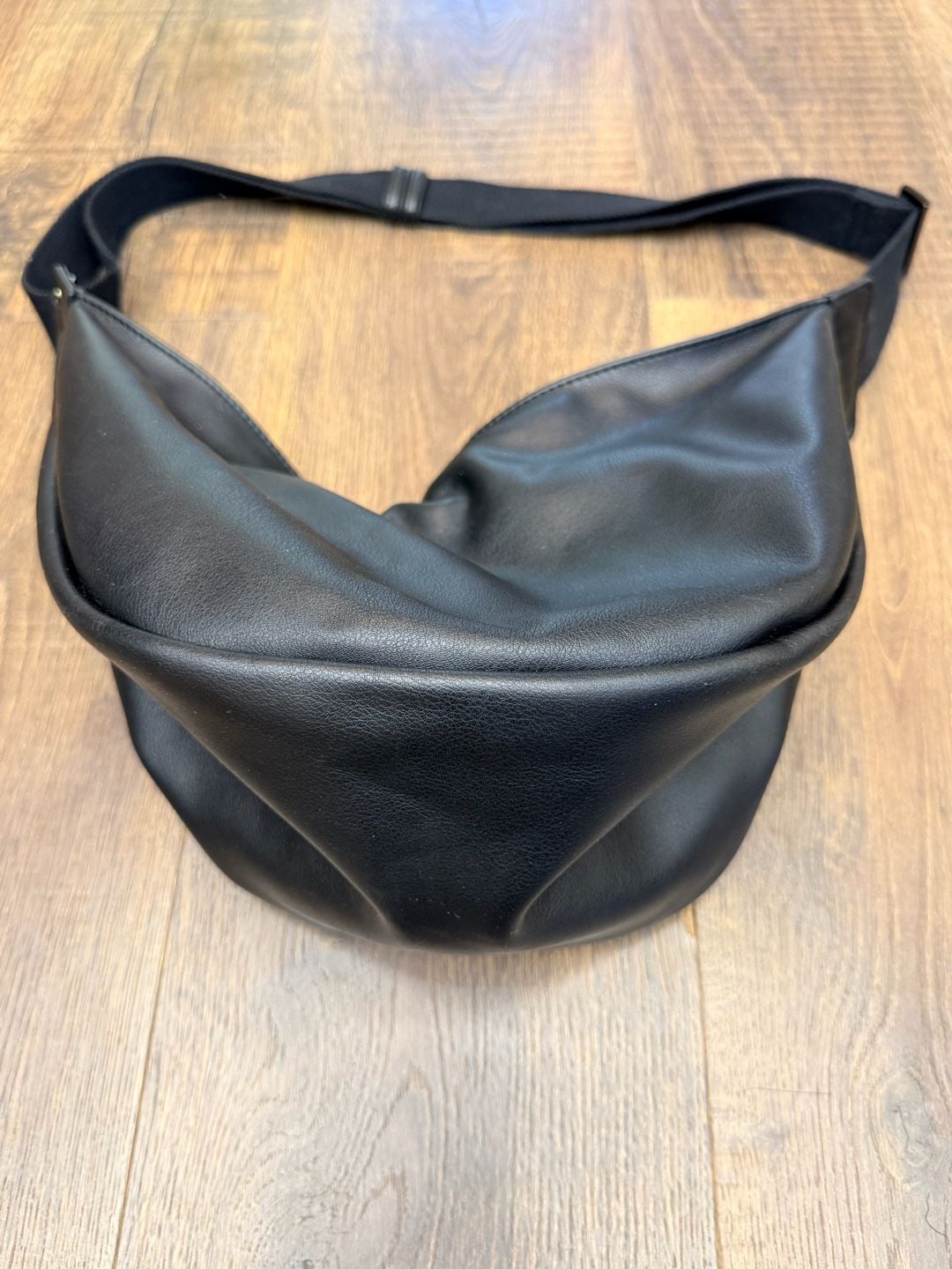 Carla Rockmore Black Leather Half Moon Shoulder Bag 3
