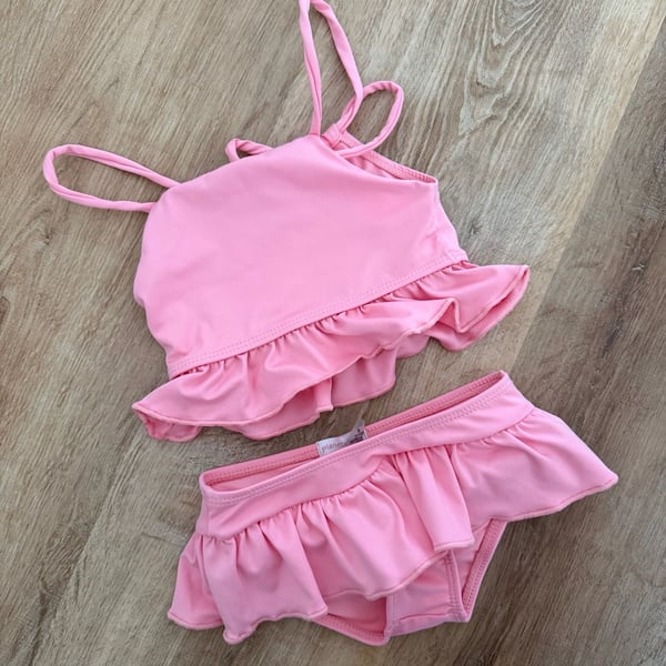 NWOT Planet Sea Ruffle Bikini Set Size 2 Pink