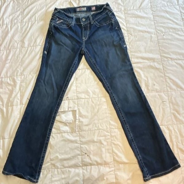 Ariat Mid Rise Boot Cut Jeans Size 30R Dark Wash Denim