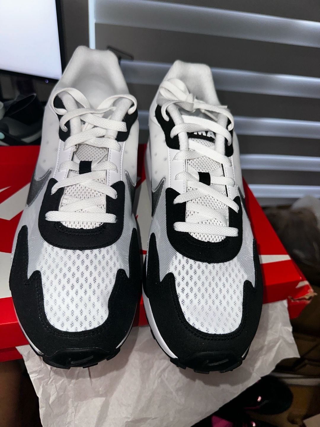 Nike Air Max Solo White Black Pure Platinum Sneakers 2