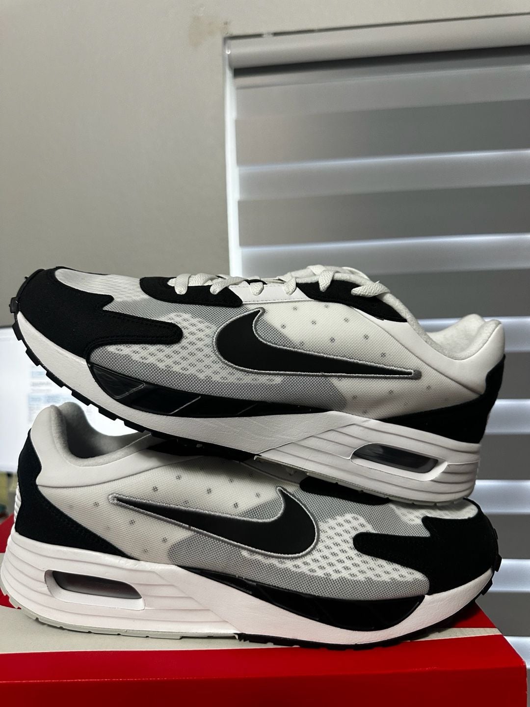 Nike Air Max Solo White Black Pure Platinum Sneakers 4