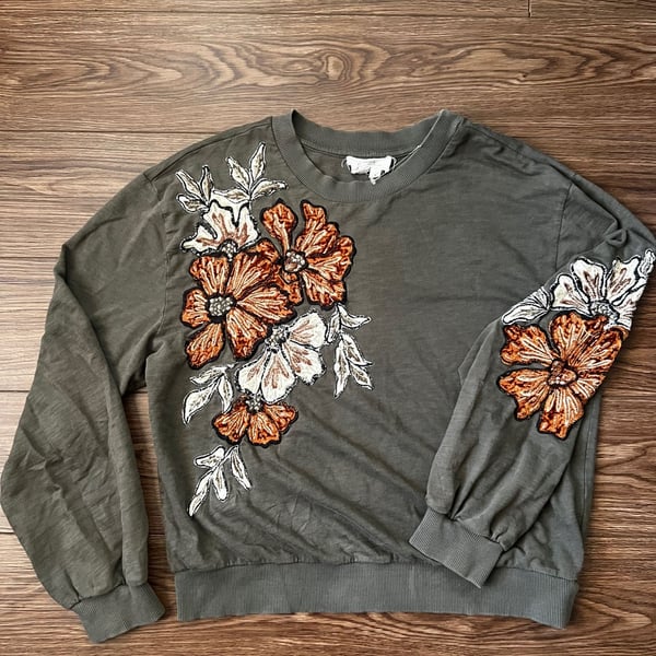 Anthropologie Floral Applique Sweatshirt Size M Green Velvet Patches