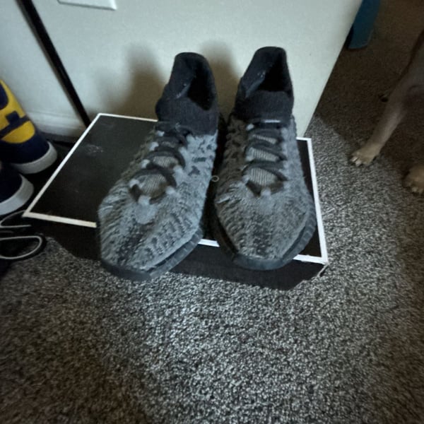 Adidas Yeezy Boost 350 V2 CMPCT Slate Onyx Sneakers