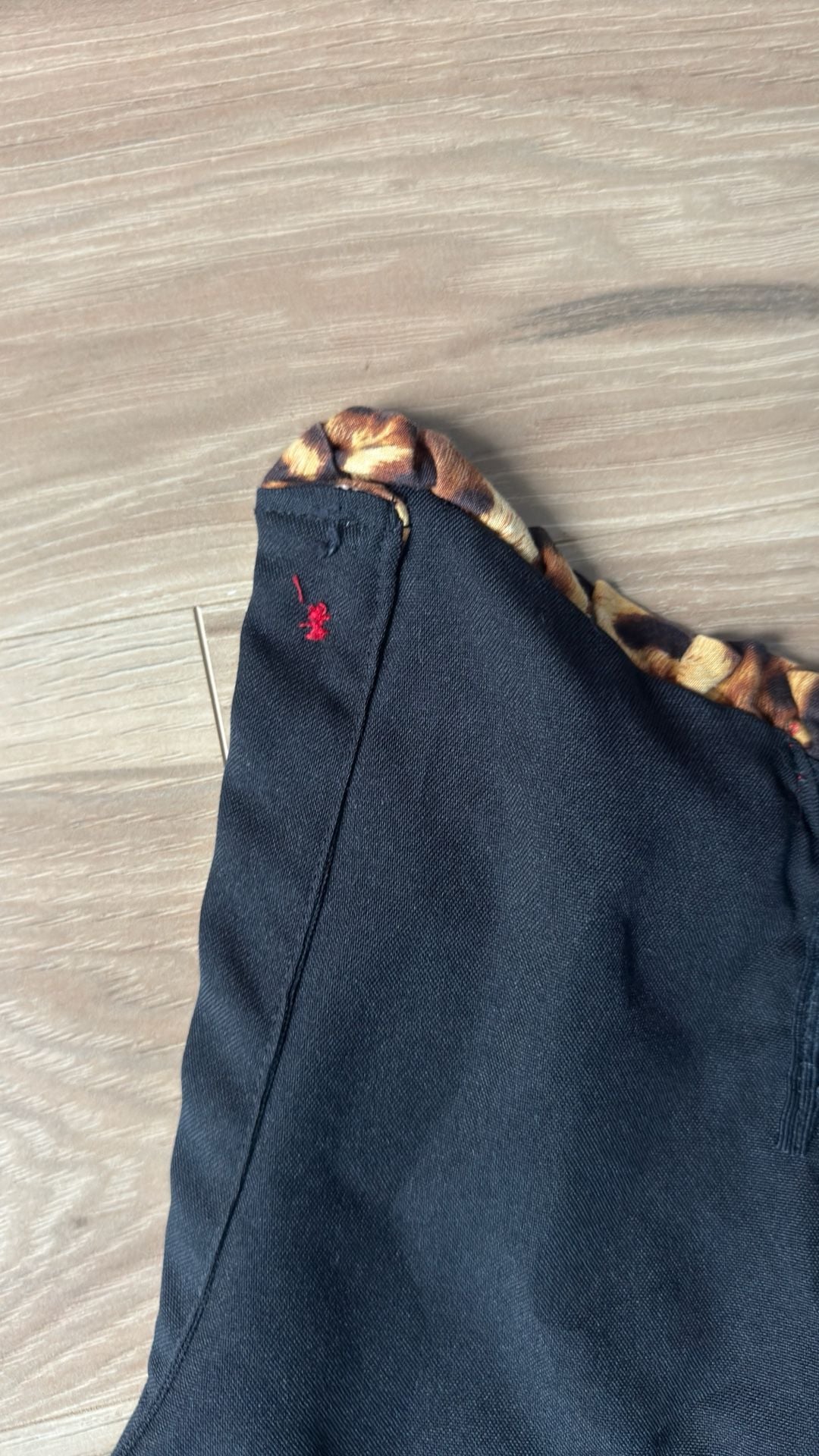 Black Leopard Apron With Red Bow 5