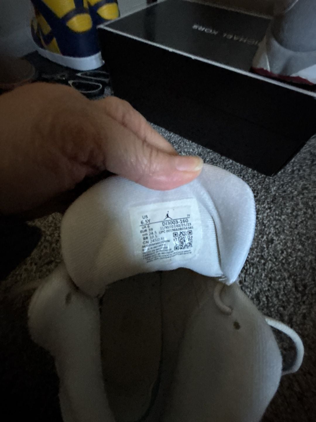 Jordan Air Jordan 13 Retro GS Size 6.5Y White Wolf Grey 4