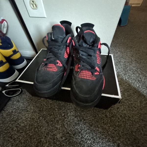 Jordan Air Jordan 4 Retro Red Thunder Sneakers