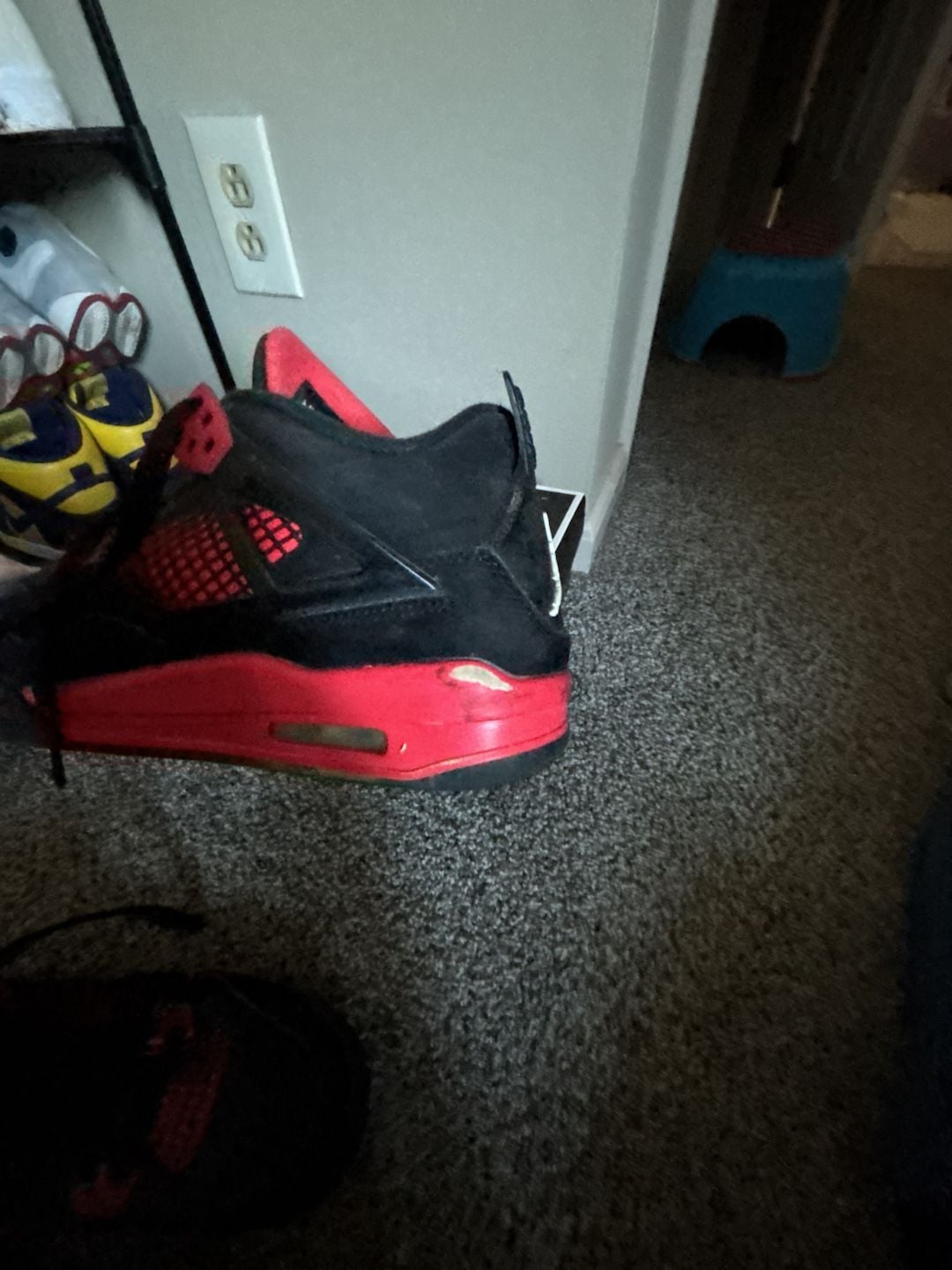 Jordan Air Jordan 4 Retro Red Thunder Sneakers 3
