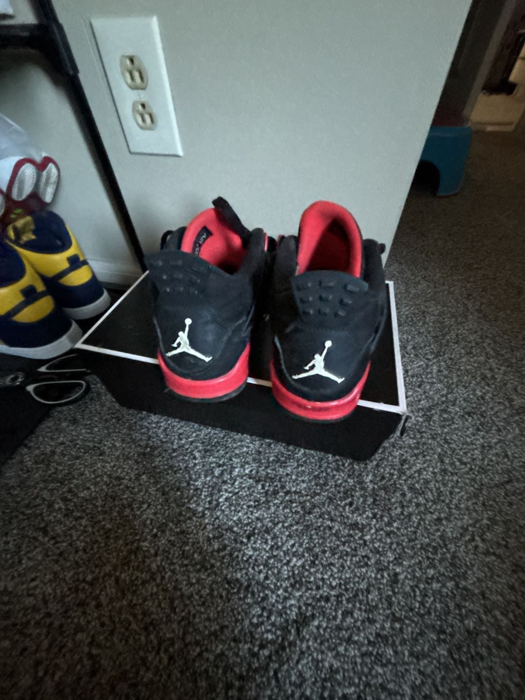 Jordan Air Jordan 4 Retro Red Thunder Sneakers 4