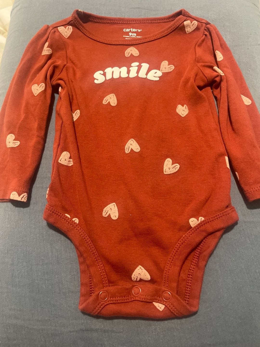 Carter's Smile Heart Print Long Sleeve Bodysuit Size 9m 2