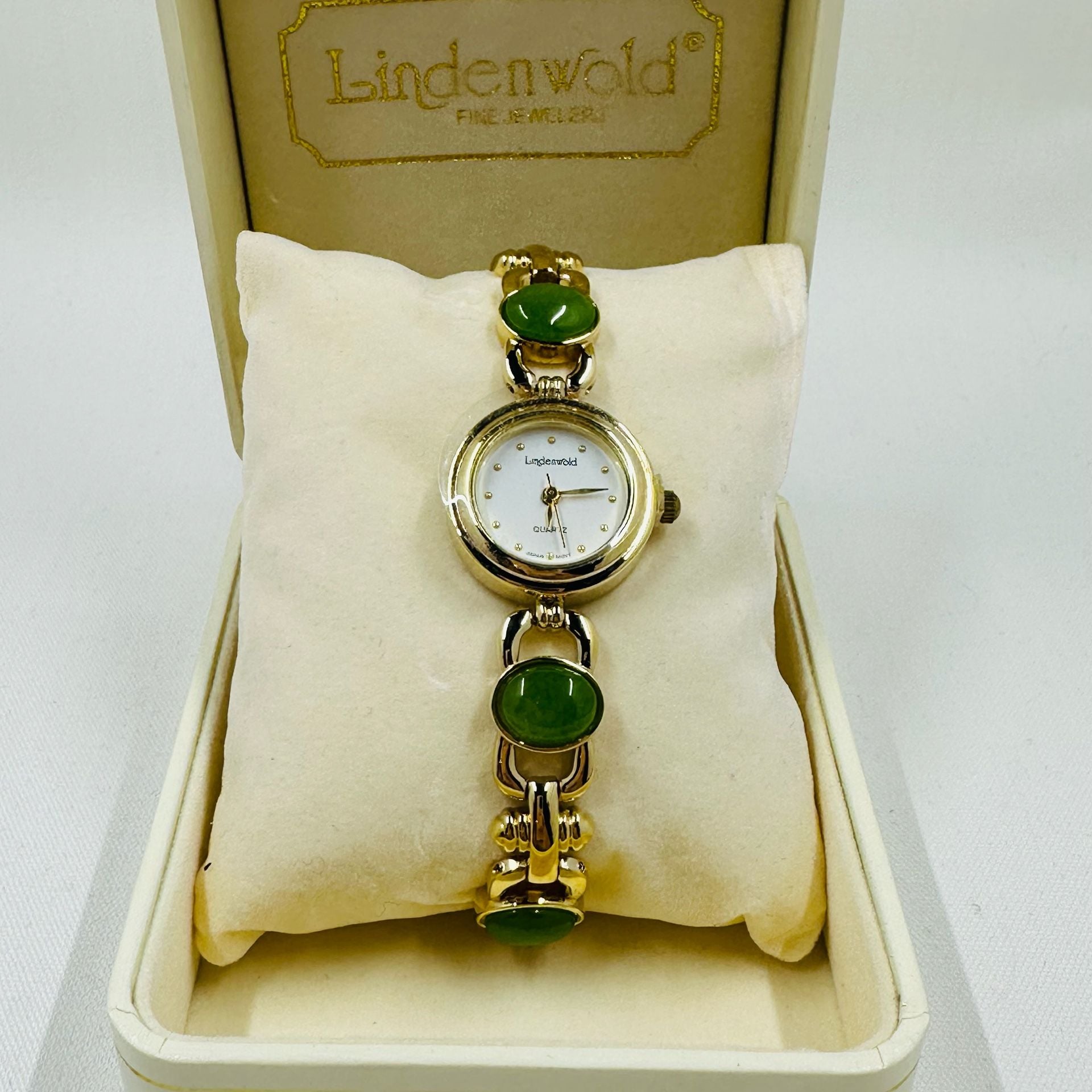 Vintage Lindenwold Green Cabochon Gold Tone Quartz Watch Original Box 2