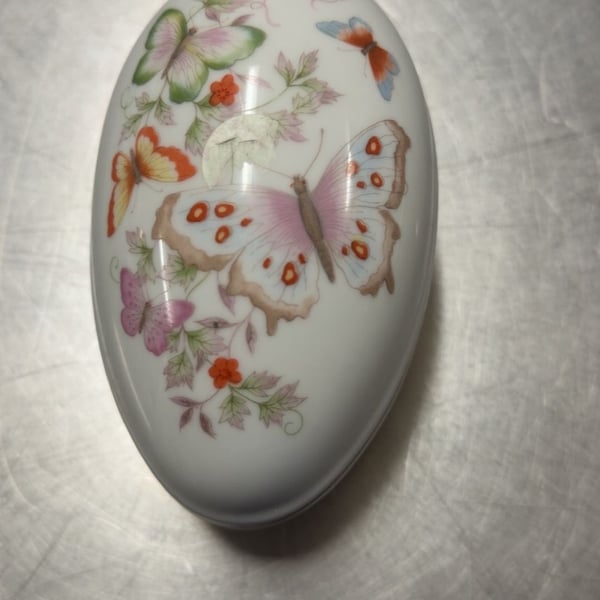 Avon Porcelain Egg Trinket Box Butterfly Floral 22K Gold Trim 1974