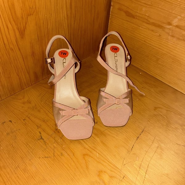 CL by Laundry Jody Heeled Sandals Size 7W Pink Bow Slingback Kitten Heel