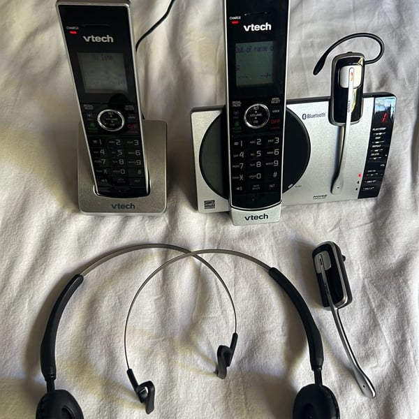 VTech DS6771-3 Cordless Phone System with Headset