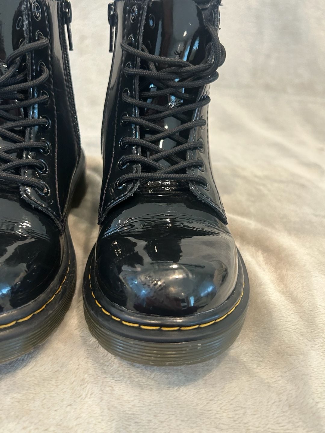 Kids Dr. Martens 1460 J Patent Leather Boots Size Black 3