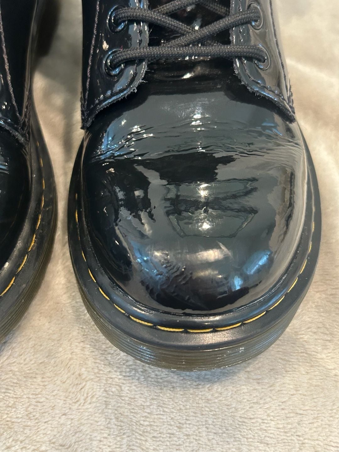 Kids Dr. Martens 1460 J Patent Leather Boots Size Black 4