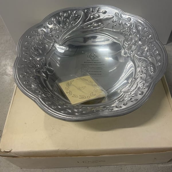 Lenox Butterfly Meadow 3 Qt. Bowl Metal Serveware Silver Aluminum
