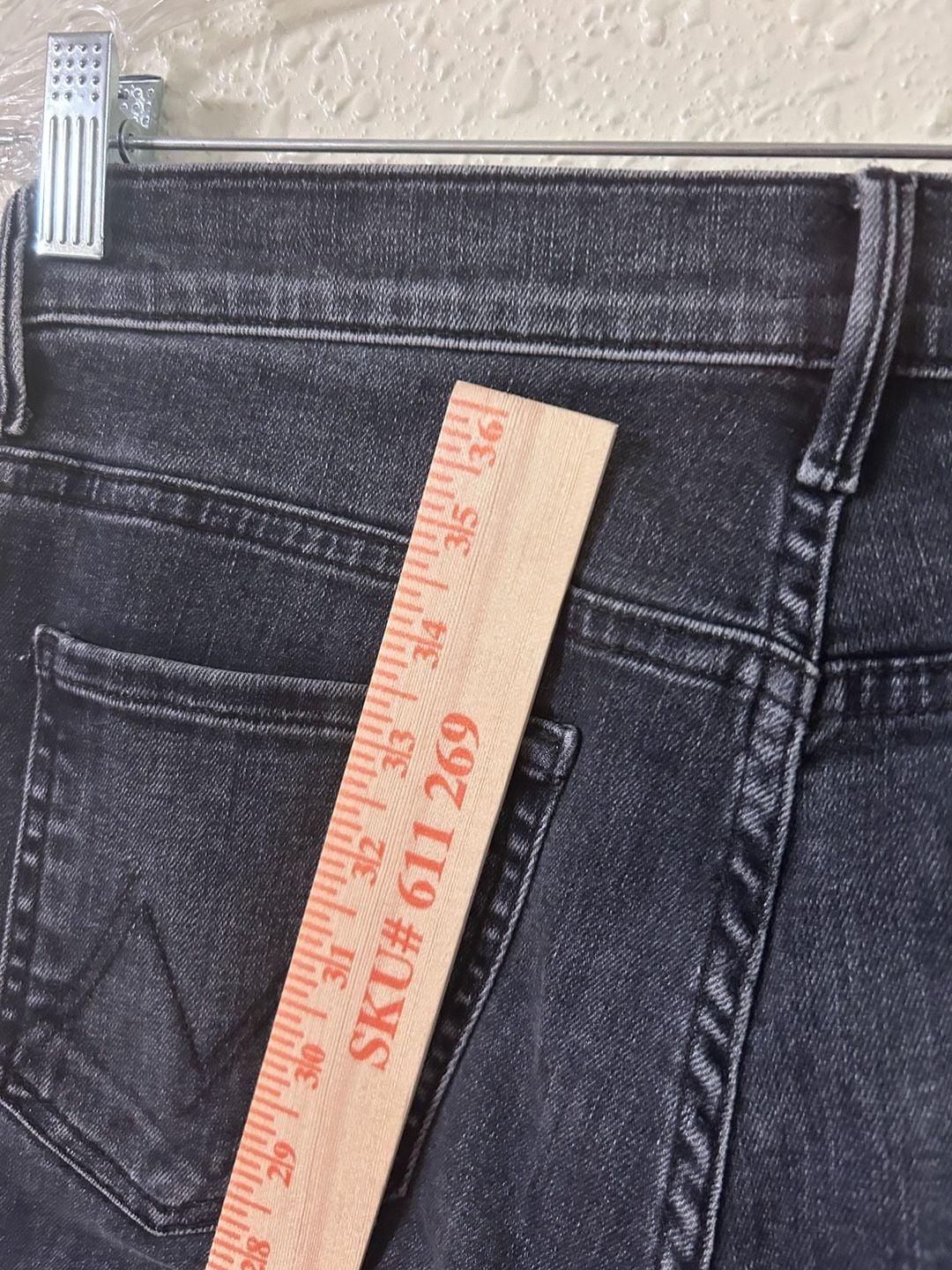 MOTHER The Looker Skinny Jeans Size 28 Black Washed Denim Raw Hem 9