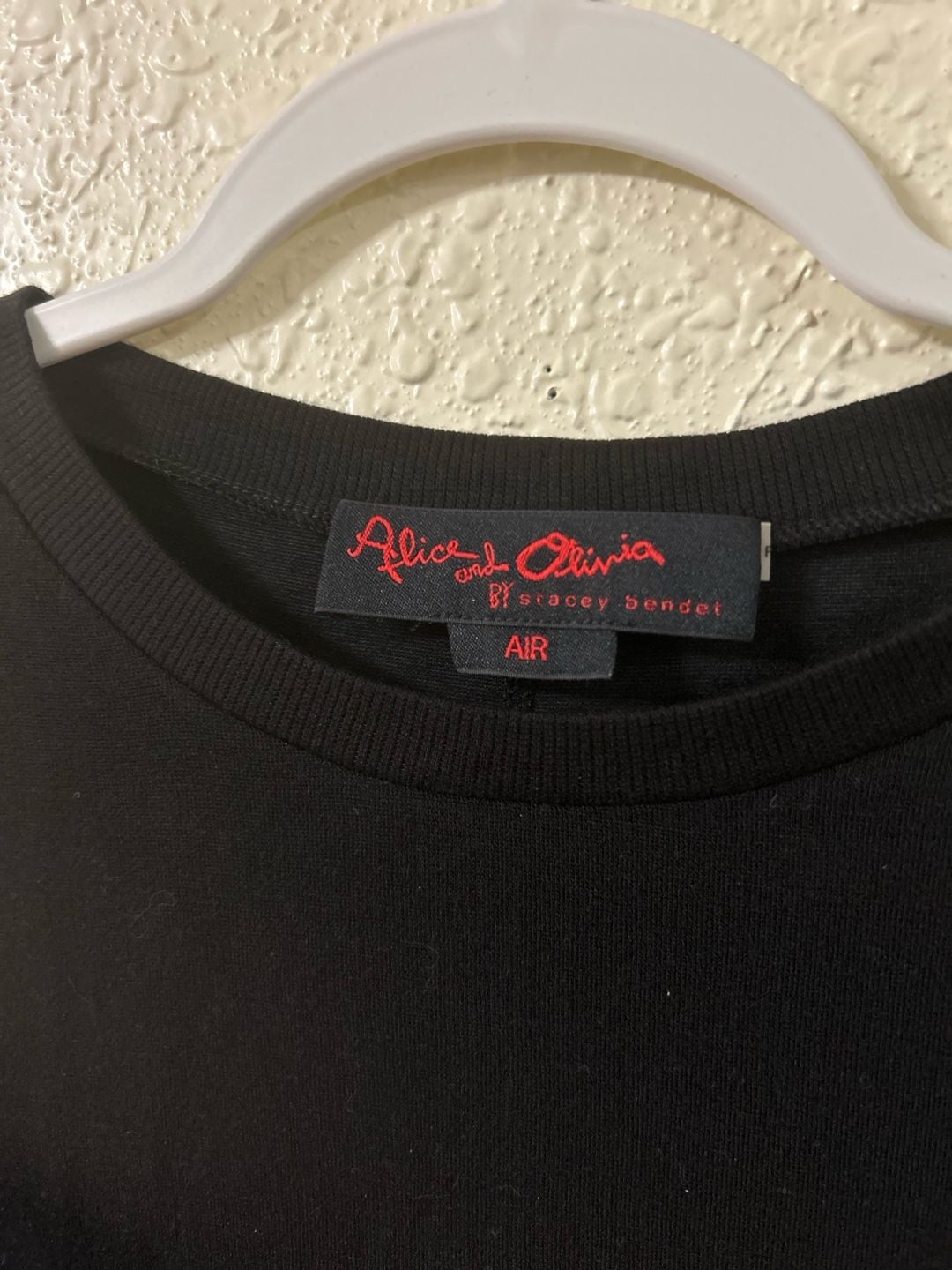 Alice + Olivia Air Tee Size S Black Tencel Crop Top 3